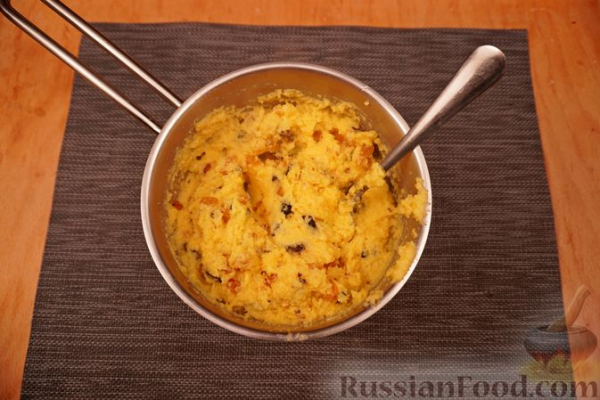 Кукурузная каша с сухофруктами и мёдом