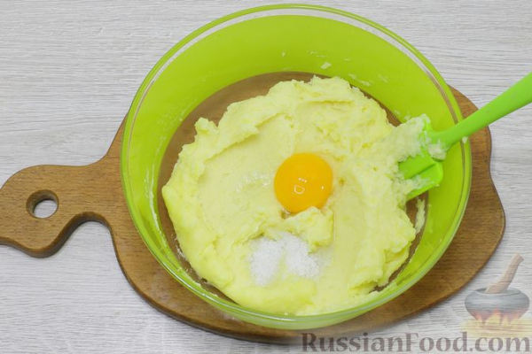 Картофельное печенье с сыром и кунжутом